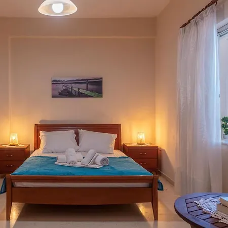 Seaside Sunset Flat - Perfect Location *
