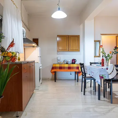 Seaside Sunset Flat - Perfect Location Apartmán Messíni